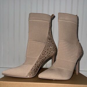 Steve Madden Maxwelle Knit Ankle Boots - Size 8